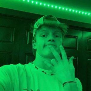 Meet your Posher, Emmitt